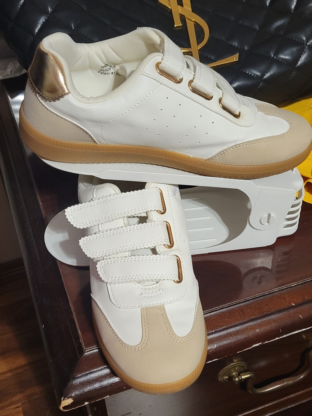 Dolce Vita Notice Sneakers Leather Women's sz 6.5 White/Tan